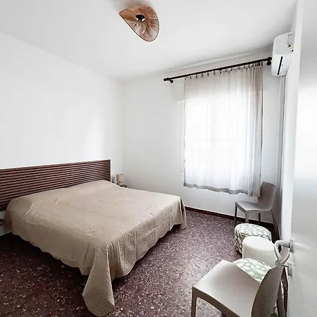 Beachfront In 54343 Apartment