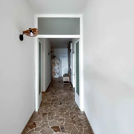 Beachfront In 54343 Apartment *