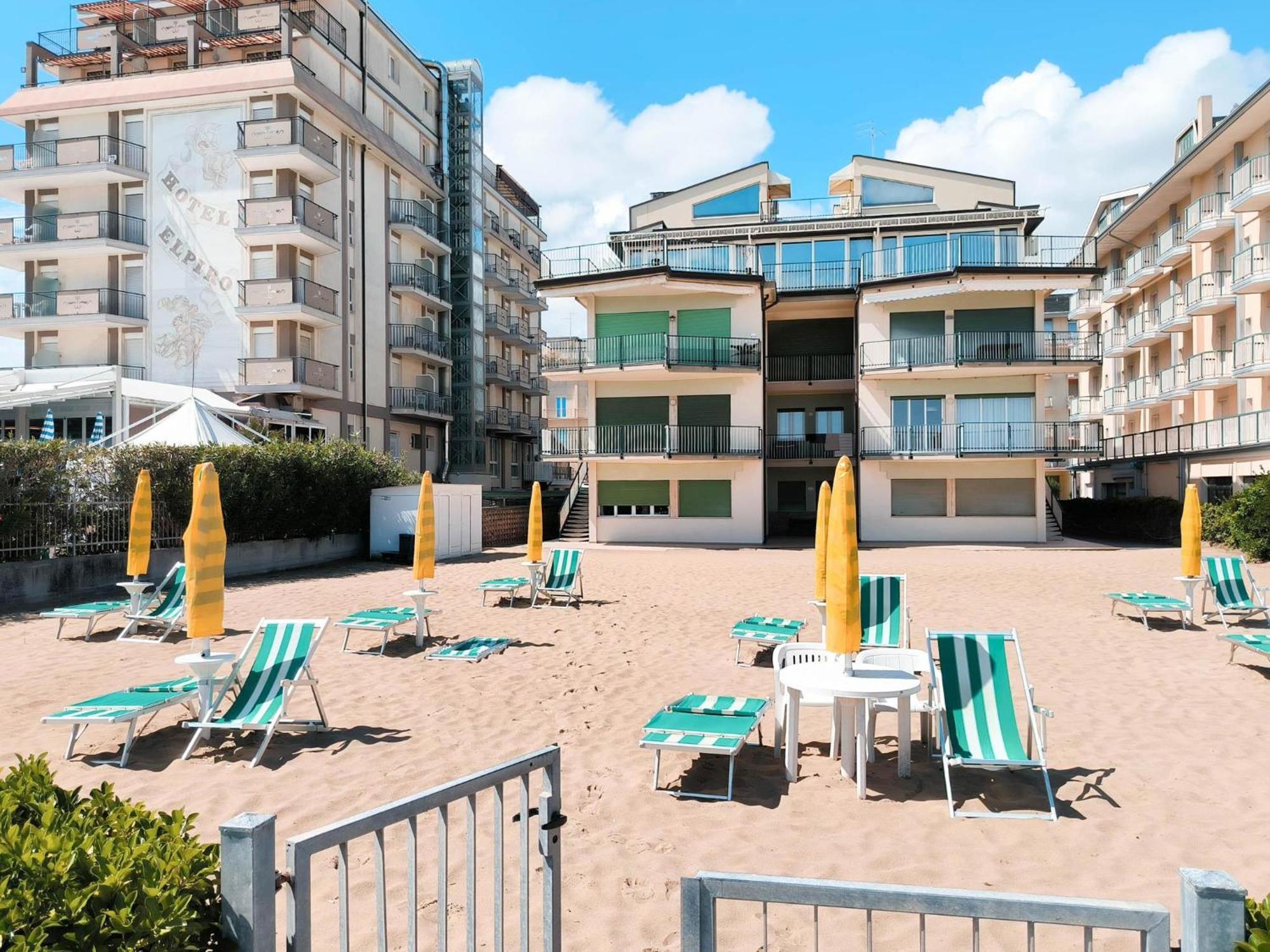 Beachfront In 54343 Lido di Jesolo