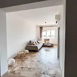 Apartment Beachfront In Jesolo 54343